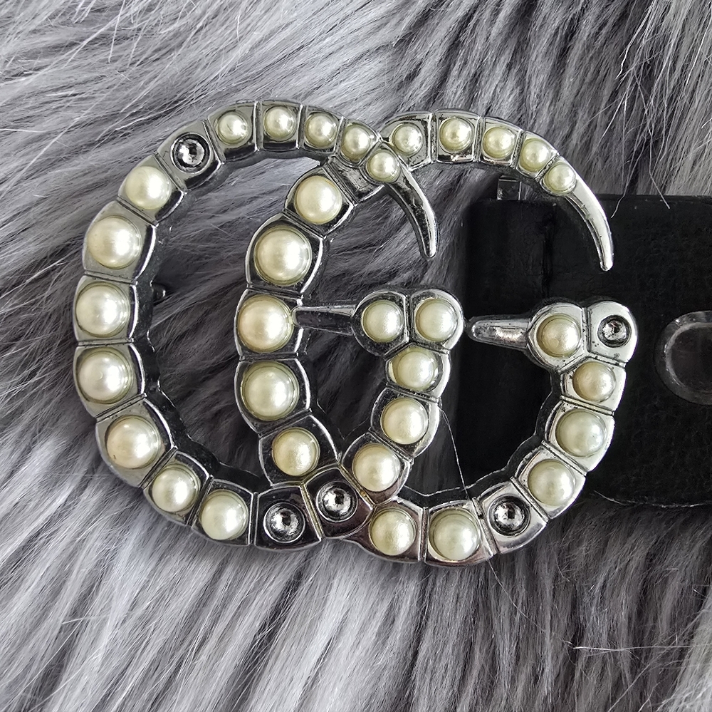 Gucci Black Leather Belt with Pearl Double-G Buckle